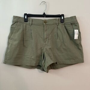 NWT Maurices High Rise Olive Green Shorts Size 18